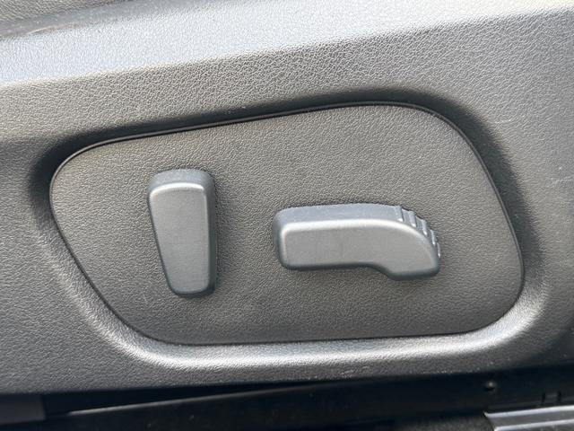 インプレッサスポーツ ２．０ｉ－Ｓアイサイト　４ＷＤ　メモリーナビ　フルセグＴＶ　スマートキー　ＨＩＤヘッドライト　衝突軽減ブレーキ　Ｂｌｕｅｔｏｏｔｈ　ＡＣＣ　純正１７インチアルミ　ＥＴＣ（33枚目）