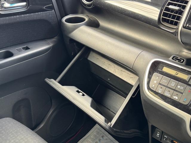 Ｎ－ＢＯＸカスタム Ｇ　ＳＳブラックスタイルパッケージ　ＳＤナビ　ワンセグＴＶ　リアカメラ　スマートキー　ＨＩＤヘッドライト　両側パワスラ　シートヒーター　Ｂｌｕｅｔｏｏｔｈ　純正１４インチアルミ　ＥＴＣ（28枚目）