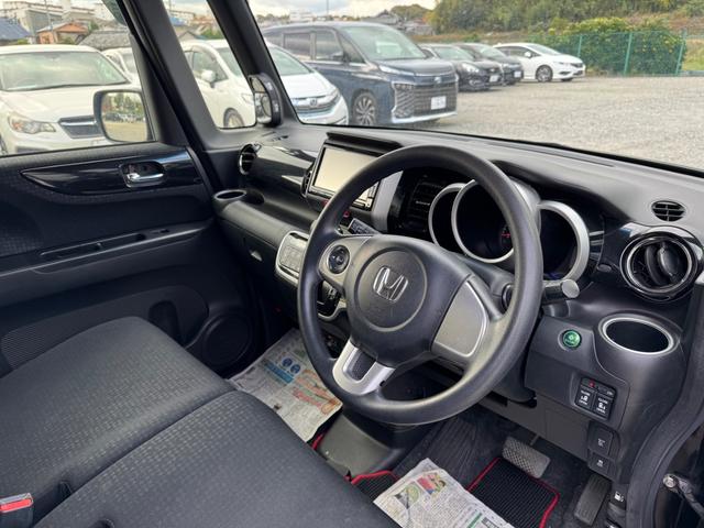 Ｎ－ＢＯＸカスタム Ｇ　ＳＳブラックスタイルパッケージ　ＳＤナビ　ワンセグＴＶ　リアカメラ　スマートキー　ＨＩＤヘッドライト　両側パワスラ　シートヒーター　Ｂｌｕｅｔｏｏｔｈ　純正１４インチアルミ　ＥＴＣ（33枚目）