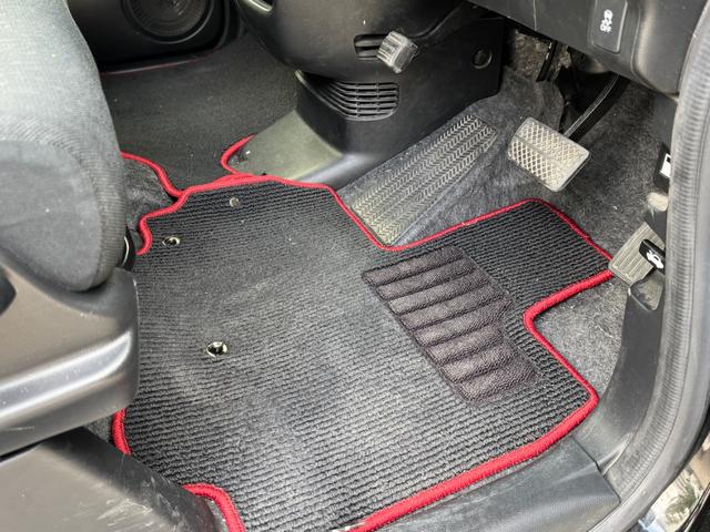 Ｎ－ＢＯＸカスタム Ｇ　ＳＳブラックスタイルパッケージ　ＳＤナビ　ワンセグＴＶ　リアカメラ　スマートキー　ＨＩＤヘッドライト　両側パワスラ　シートヒーター　Ｂｌｕｅｔｏｏｔｈ　純正１４インチアルミ　ＥＴＣ（41枚目）