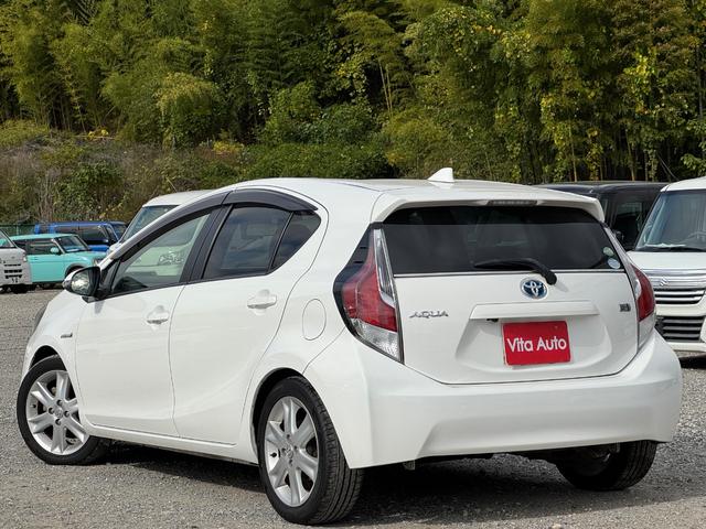 アクア Ｓ　ＳＤナビ　ワンセグＴＶ　リアカメラ　スマートキー　ＬＥＤヘッドライト　Ｂｌｕｅｔｏｏｔｈ　純正１６インチアルミ　ＥＴＣ（9枚目）