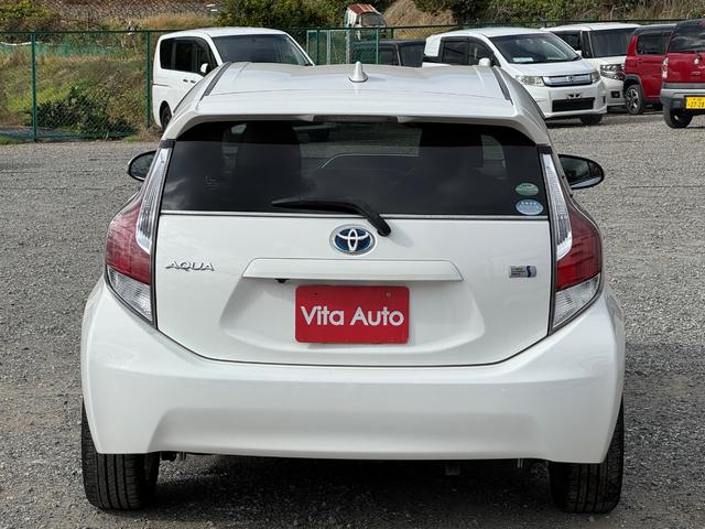 アクア Ｓ　ＳＤナビ　ワンセグＴＶ　リアカメラ　スマートキー　ＬＥＤヘッドライト　Ｂｌｕｅｔｏｏｔｈ　純正１６インチアルミ　ＥＴＣ（12枚目）