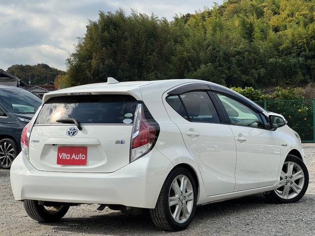 アクア Ｓ　ＳＤナビ　ワンセグＴＶ　リアカメラ　スマートキー　ＬＥＤヘッドライト　Ｂｌｕｅｔｏｏｔｈ　純正１６インチアルミ　ＥＴＣ（13枚目）