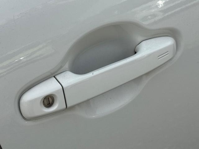 アクア Ｓ　ＳＤナビ　ワンセグＴＶ　リアカメラ　スマートキー　ＬＥＤヘッドライト　Ｂｌｕｅｔｏｏｔｈ　純正１６インチアルミ　ＥＴＣ（16枚目）