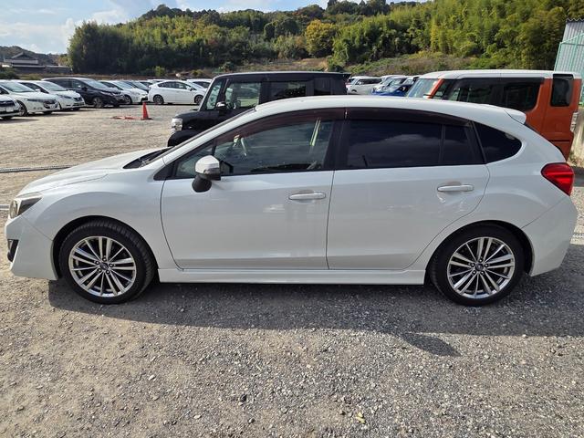 インプレッサスポーツ ２．０ｉ－Ｓアイサイト　４ＷＤ　ＳＤナビ　フルセグＴＶ　リアカメラ　衝突軽減ブレーキ　Ｂｌｕｅｔｏｏｔｈ　ＡＣＣ　純正１７インチアルミ　ＥＴＣ（14枚目）