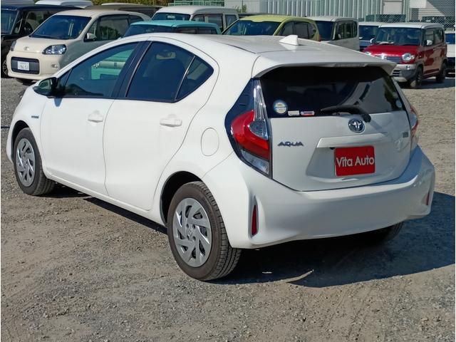 アクア Ｓ　メモリーナビ　リアカメラ　衝突軽減ブレーキ　Ｂｌｕｅｔｏｏｔｈ　純正１５インチ鉄　ＥＴＣ（8枚目）