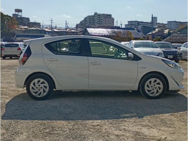 アクア Ｓ　メモリーナビ　リアカメラ　衝突軽減ブレーキ　Ｂｌｕｅｔｏｏｔｈ　純正１５インチ鉄　ＥＴＣ（13枚目）