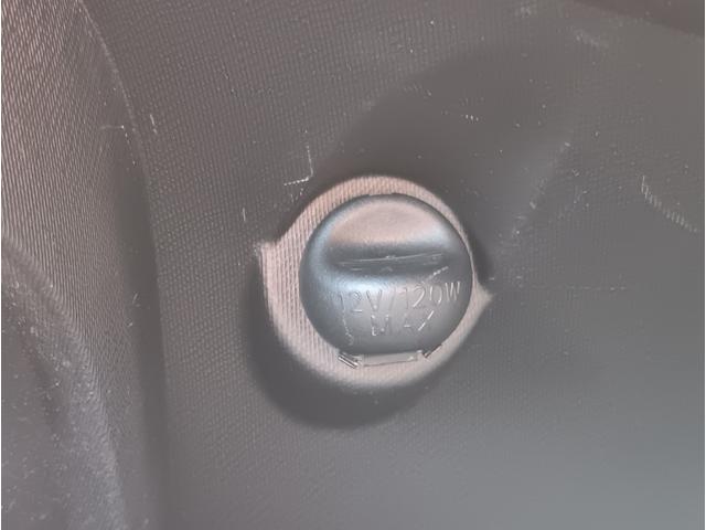 アクア Ｓ　メモリーナビ　リアカメラ　衝突軽減ブレーキ　Ｂｌｕｅｔｏｏｔｈ　純正１５インチ鉄　ＥＴＣ（33枚目）