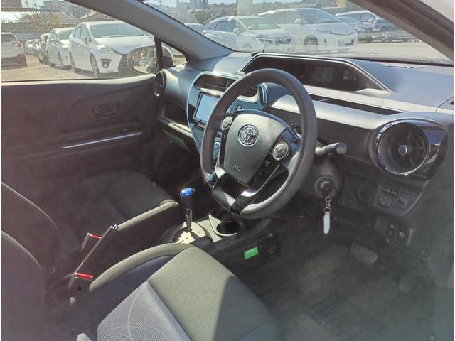 アクア Ｓ　メモリーナビ　リアカメラ　衝突軽減ブレーキ　Ｂｌｕｅｔｏｏｔｈ　純正１５インチ鉄　ＥＴＣ（35枚目）