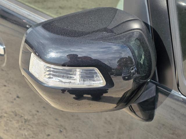 Ｎ－ＢＯＸカスタム Ｇ　ＳＳブラックスタイルパッケージ　メモリーナビ　フルセグＴＶ　リアカメラ　スマートキー　ＨＩＤヘッドライト　両側パワスラ　シートヒーター　Ｂｌｕｅｔｏｏｔｈ　純正１４インチアルミ　ＥＴＣ（15枚目）