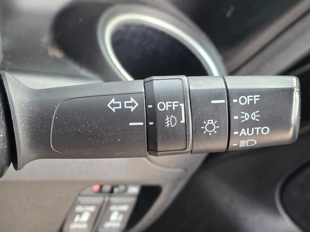 Ｎ－ＢＯＸカスタム Ｇ　ＳＳブラックスタイルパッケージ　メモリーナビ　フルセグＴＶ　リアカメラ　スマートキー　ＨＩＤヘッドライト　両側パワスラ　シートヒーター　Ｂｌｕｅｔｏｏｔｈ　純正１４インチアルミ　ＥＴＣ（26枚目）