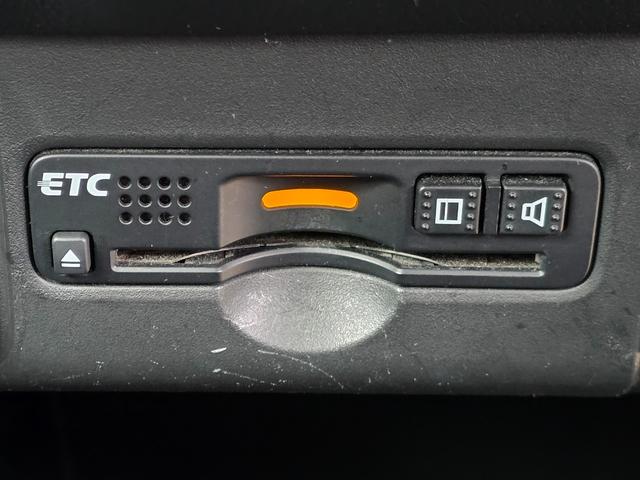 Ｎ－ＢＯＸカスタム Ｇ　ＳＳブラックスタイルパッケージ　メモリーナビ　フルセグＴＶ　リアカメラ　スマートキー　ＨＩＤヘッドライト　両側パワスラ　シートヒーター　Ｂｌｕｅｔｏｏｔｈ　純正１４インチアルミ　ＥＴＣ（35枚目）