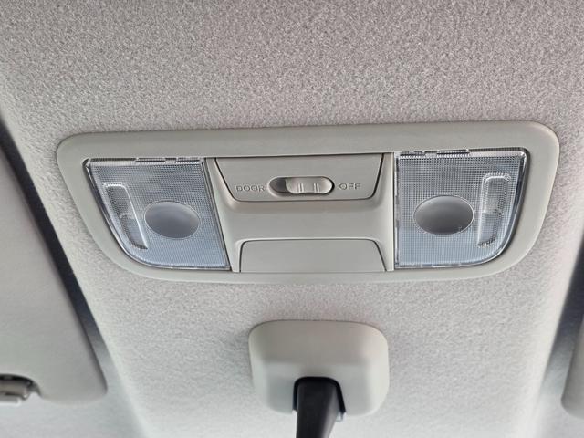 Ｎ－ＢＯＸカスタム Ｇ　ＳＳブラックスタイルパッケージ　メモリーナビ　フルセグＴＶ　リアカメラ　スマートキー　ＨＩＤヘッドライト　両側パワスラ　シートヒーター　Ｂｌｕｅｔｏｏｔｈ　純正１４インチアルミ　ＥＴＣ（37枚目）