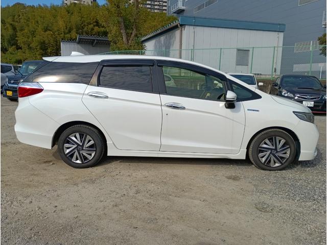 シャトル ハイブリッドＸスタイルエディション　メモリーナビ　フルセグＴＶ　リアカメラ　スマートキー　ＬＥＤヘッドライト　前後ドラレコ　Ｂｌｕｅｔｏｏｔｈ　クルコン　純正１５インチアルミ　ＥＴＣ（14枚目）