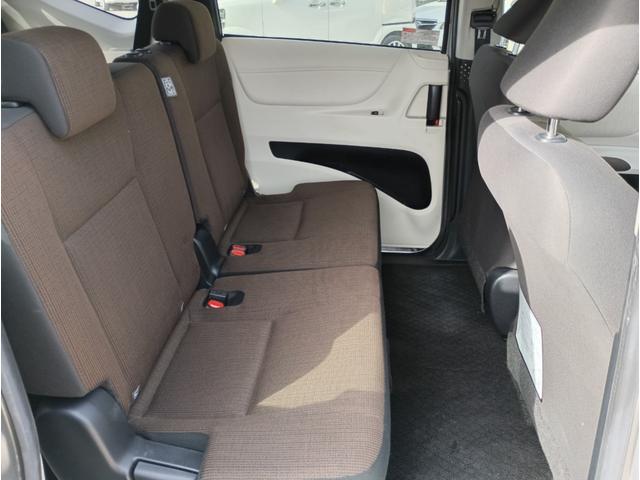 シエンタ Ｇ　ＳＤナビ　フルセグＴＶ　リアカメラ　スマートキー　ＨＩＤヘッドライト　衝突軽減ブレーキ　Ｂｌｕｅｔｏｏｔｈ　社外１５インチアルミ　ＥＴＣ（39枚目）