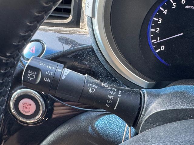 エルグランド ２５０ハイウェイスターアーバンクロム　ＨＤＤナビ　ワンセグＴＶ　リアカメラ　フリップダウンモニター　スマートキー　ＨＩＤヘッドライト　両側パワスラ　前ドラレコ　Ｂｌｕｅｔｏｏｔｈ　純正１８インチアルミ　ＥＴＣ（30枚目）