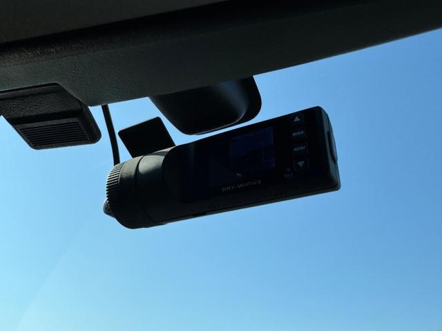 エルグランド ２５０ハイウェイスターアーバンクロム　ＨＤＤナビ　ワンセグＴＶ　リアカメラ　フリップダウンモニター　スマートキー　ＨＩＤヘッドライト　両側パワスラ　前ドラレコ　Ｂｌｕｅｔｏｏｔｈ　純正１８インチアルミ　ＥＴＣ（36枚目）