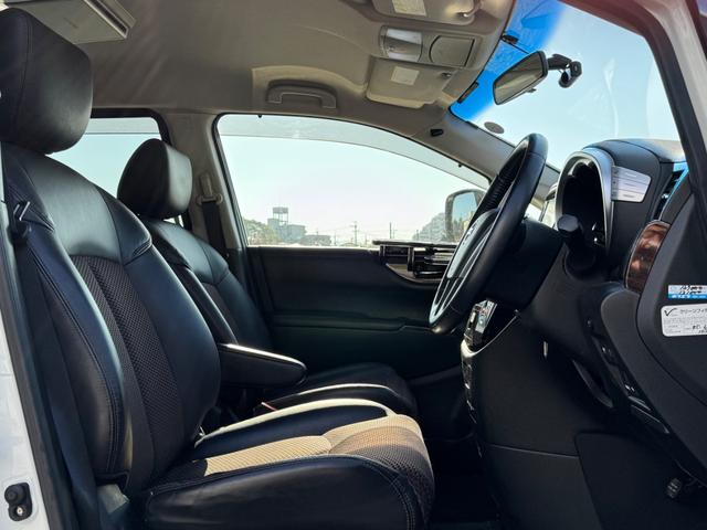 エルグランド ２５０ハイウェイスターアーバンクロム　ＨＤＤナビ　ワンセグＴＶ　リアカメラ　フリップダウンモニター　スマートキー　ＨＩＤヘッドライト　両側パワスラ　前ドラレコ　Ｂｌｕｅｔｏｏｔｈ　純正１８インチアルミ　ＥＴＣ（39枚目）