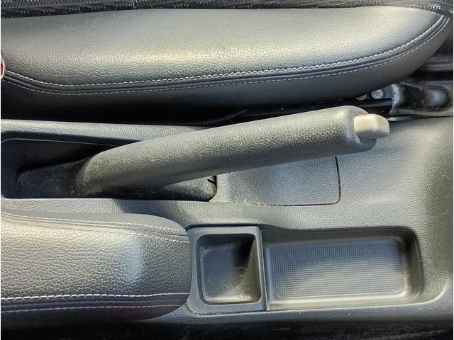 フィットハイブリッド Ｌパッケージ　メモリーナビ　フルセグＴＶ　リアカメラ　スマートキー　ＨＩＤヘッドライト　Ｂｌｕｅｔｏｏｔｈ　クルコン　純正１５インチアルミ　ＥＴＣ（38枚目）