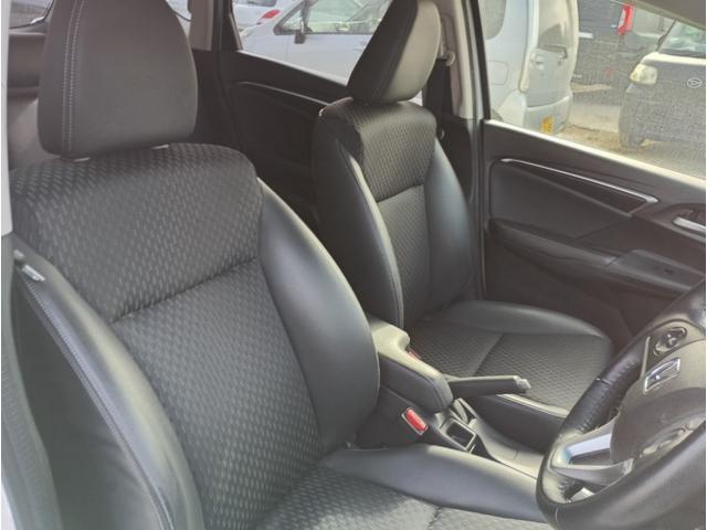 フィットハイブリッド Ｌパッケージ　メモリーナビ　フルセグＴＶ　リアカメラ　スマートキー　ＨＩＤヘッドライト　Ｂｌｕｅｔｏｏｔｈ　クルコン　純正１５インチアルミ　ＥＴＣ（42枚目）