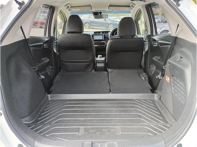 フィットハイブリッド Ｌパッケージ　メモリーナビ　フルセグＴＶ　リアカメラ　スマートキー　ＨＩＤヘッドライト　Ｂｌｕｅｔｏｏｔｈ　クルコン　純正１５インチアルミ　ＥＴＣ（46枚目）