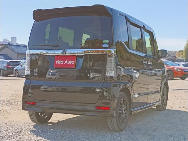 Ｎ－ＢＯＸカスタム Ｇ　ＳＳブラックスタイルパッケージ　メモリーナビ　フルセグＴＶ　リアカメラ　スマートキー　ＨＩＤヘッドライト　両側パワスラ　前ドラレコ　シートヒーター　Ｂｌｕｅｔｏｏｔｈ　純正１４インチアルミ　ＥＴＣ（11枚目）