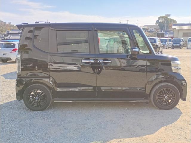 Ｎ－ＢＯＸカスタム Ｇ　ＳＳブラックスタイルパッケージ　メモリーナビ　フルセグＴＶ　リアカメラ　スマートキー　ＨＩＤヘッドライト　両側パワスラ　前ドラレコ　シートヒーター　Ｂｌｕｅｔｏｏｔｈ　純正１４インチアルミ　ＥＴＣ（13枚目）