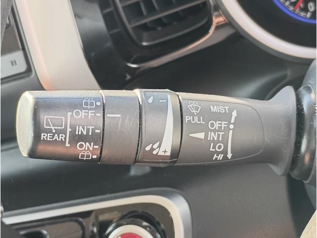 Ｎ－ＢＯＸカスタム Ｇ　ＳＳブラックスタイルパッケージ　メモリーナビ　フルセグＴＶ　リアカメラ　スマートキー　ＨＩＤヘッドライト　両側パワスラ　前ドラレコ　シートヒーター　Ｂｌｕｅｔｏｏｔｈ　純正１４インチアルミ　ＥＴＣ（23枚目）