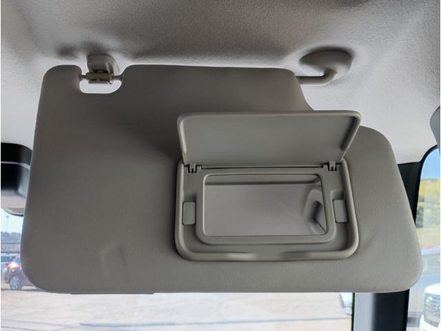 Ｎ－ＢＯＸカスタム Ｇ　ＳＳブラックスタイルパッケージ　メモリーナビ　フルセグＴＶ　リアカメラ　スマートキー　ＨＩＤヘッドライト　両側パワスラ　前ドラレコ　シートヒーター　Ｂｌｕｅｔｏｏｔｈ　純正１４インチアルミ　ＥＴＣ（30枚目）