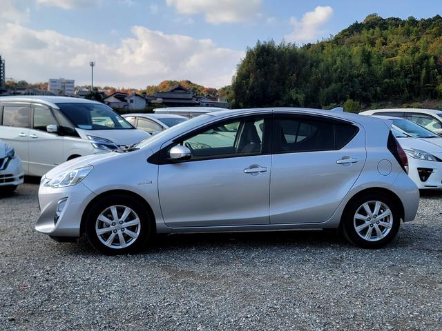 アクア G SDナビ フルセグTV リアカメラ スマートキー 前ドラレコ Bluetooth クルコン 純正15インチアルミ ETC(7枚目)