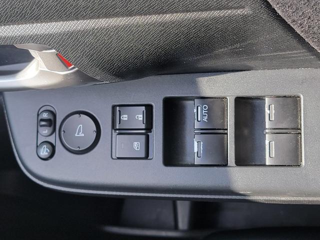 ステップワゴンスパーダ Z クールスピリット メモリーナビ フルセグTV リアカメラ スマートキー 衝突軽減ブレーキ 両側パワスラ Bluetooth クルコン 純正17インチアルミ ETC(33枚目)