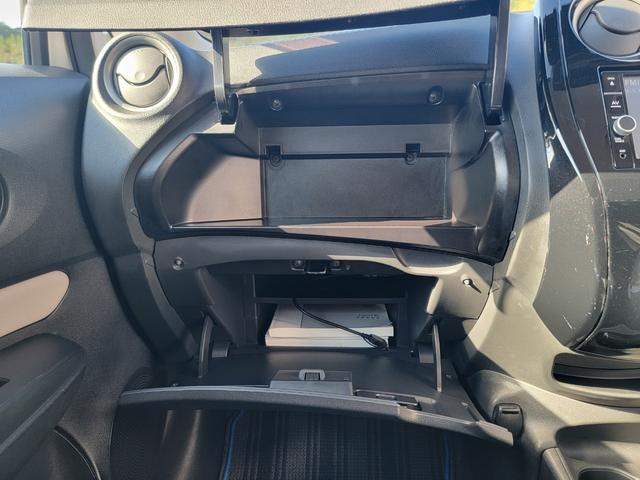 ノート e-パワー X SDナビ フルセグTV 全方位カメラ スマートキー 前ドラレコ 純正14インチ鉄 ETC(25枚目)