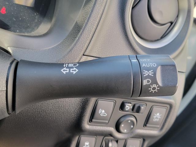 ノート e-パワー X SDナビ フルセグTV 全方位カメラ スマートキー 前ドラレコ 純正14インチ鉄 ETC(33枚目)