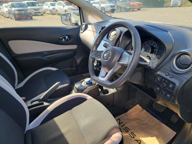 ノート e-パワー X SDナビ フルセグTV 全方位カメラ スマートキー 前ドラレコ 純正14インチ鉄 ETC(34枚目)