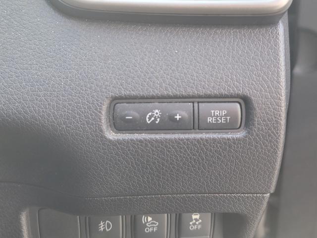 エクストレイル 20X ハイブリッド エマージェンシーブレーキP 4WD SDナビ 全方位カメラ スマートキー LEDヘッドライト 衝突軽減ブレーキ 革シート シートヒーター クルコン 純正17インチアルミ(26枚目)