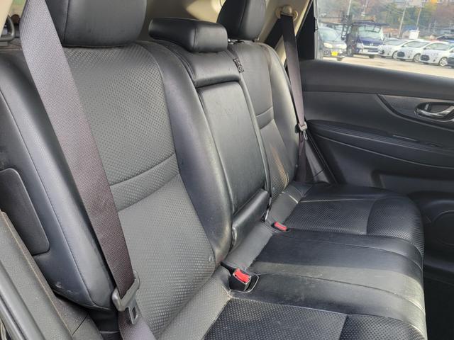 エクストレイル 20X ハイブリッド エマージェンシーブレーキP 4WD SDナビ 全方位カメラ スマートキー LEDヘッドライト 衝突軽減ブレーキ 革シート シートヒーター クルコン 純正17インチアルミ(38枚目)