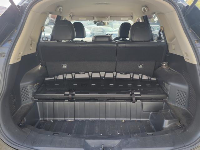 エクストレイル 20X ハイブリッド エマージェンシーブレーキP 4WD SDナビ 全方位カメラ スマートキー LEDヘッドライト 衝突軽減ブレーキ 革シート シートヒーター クルコン 純正17インチアルミ(40枚目)