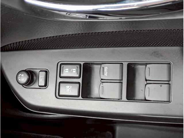 スイフトスポーツ ベースグレード メモリーナビ フルセグTV リアカメラ スマートキー HIDヘッドライト Bluetooth クルコン 社外17インチアルミ ETC(33枚目)