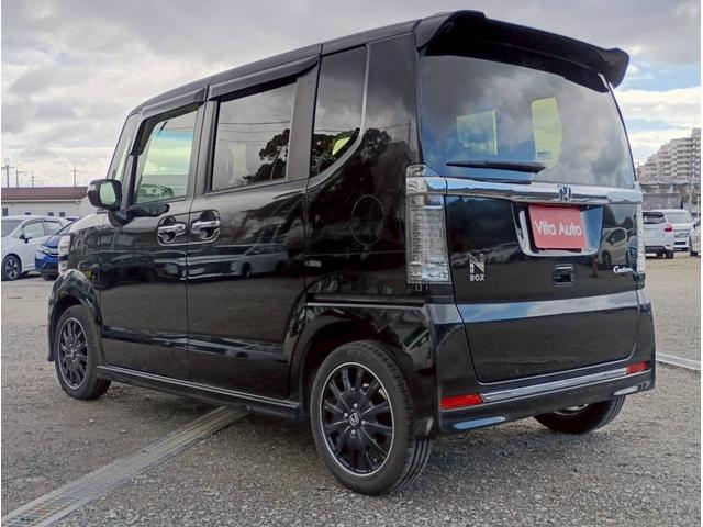 Ｎ－ＢＯＸカスタム Ｇ　ターボＳＳブラックスタイルパッケージ　メモリーナビ　フルセグＴＶ　リアカメラ　スマートキー　ＨＩＤヘッドライト　衝突軽減ブレーキ　両側パワスラ　シートヒーター　Ｂｌｕｅｔｏｏｔｈ　クルコン　純正１５インチアルミ　ＥＴＣ（12枚目）