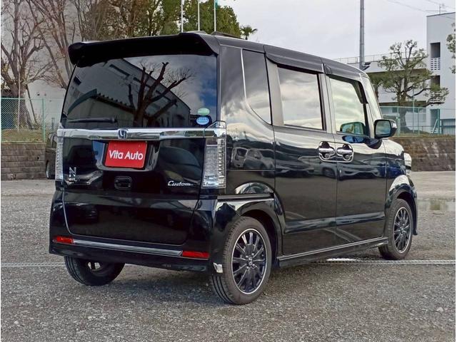 Ｎ－ＢＯＸカスタム Ｇ　ターボＳＳブラックスタイルパッケージ　メモリーナビ　フルセグＴＶ　リアカメラ　スマートキー　ＨＩＤヘッドライト　衝突軽減ブレーキ　両側パワスラ　シートヒーター　Ｂｌｕｅｔｏｏｔｈ　クルコン　純正１５インチアルミ　ＥＴＣ（16枚目）