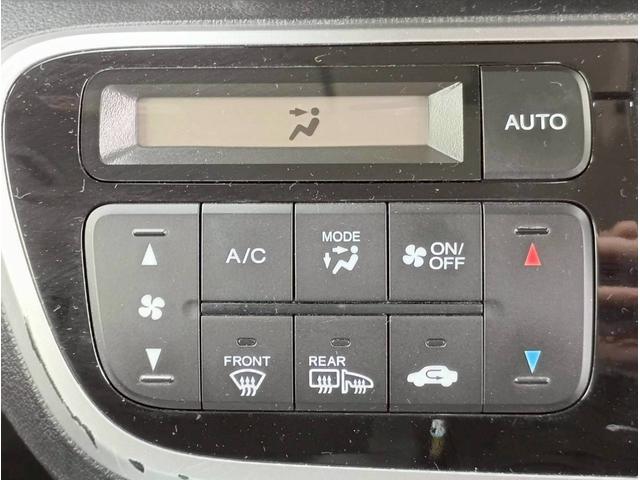 Ｎ－ＢＯＸカスタム Ｇ　ターボＳＳブラックスタイルパッケージ　メモリーナビ　フルセグＴＶ　リアカメラ　スマートキー　ＨＩＤヘッドライト　衝突軽減ブレーキ　両側パワスラ　シートヒーター　Ｂｌｕｅｔｏｏｔｈ　クルコン　純正１５インチアルミ　ＥＴＣ（27枚目）