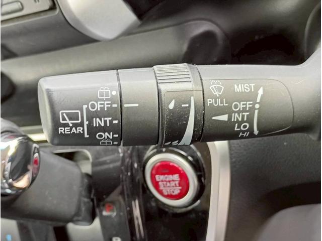 Ｎ－ＢＯＸカスタム Ｇ　ターボＳＳブラックスタイルパッケージ　メモリーナビ　フルセグＴＶ　リアカメラ　スマートキー　ＨＩＤヘッドライト　衝突軽減ブレーキ　両側パワスラ　シートヒーター　Ｂｌｕｅｔｏｏｔｈ　クルコン　純正１５インチアルミ　ＥＴＣ（32枚目）