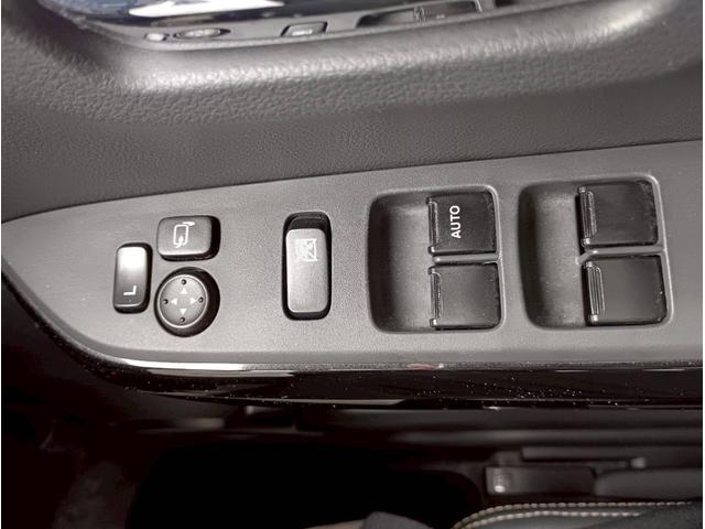 ハスラー ＪスタイルＩＩ　ＳＤナビ　フルセグＴＶ　スマートキー　ＨＩＤヘッドライト　衝突軽減ブレーキ　シートヒーター　Ｂｌｕｅｔｏｏｔｈ　純正１５インチアルミ　ＥＴＣ（24枚目）