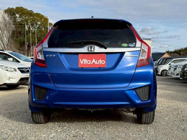 フィットハイブリッド Lパッケージ メモリーナビ フルセグTV スマートキー LEDヘッドライト クルコン 純正15インチ鉄 ETC(10枚目)