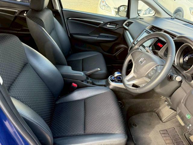 フィットハイブリッド Lパッケージ メモリーナビ フルセグTV スマートキー LEDヘッドライト クルコン 純正15インチ鉄 ETC(37枚目)