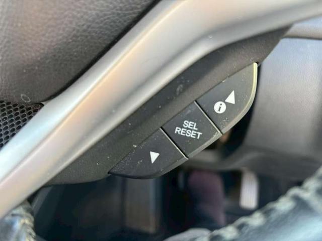 フィットハイブリッド Ｌパッケージ　ＳＤナビ　フルセグＴＶ　リアカメラ　スマートキー　ＬＥＤヘッドライト　前ドラレコ　クルコン　純正１５インチ鉄　ＥＴＣ（32枚目）