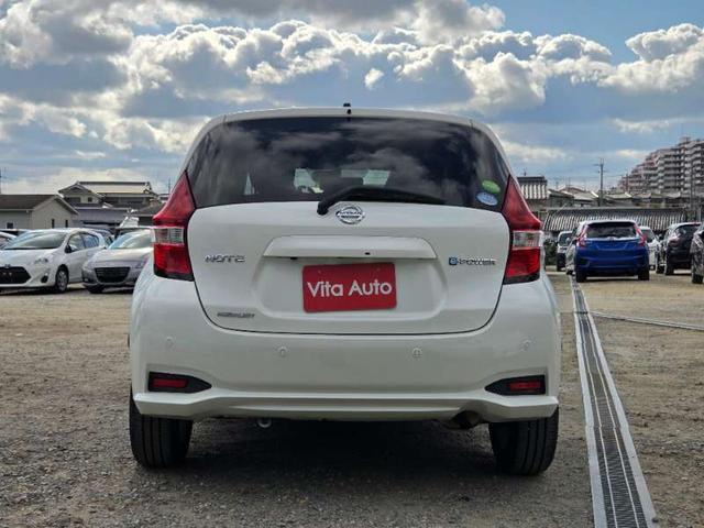 ノート ｅ－パワー　メダリスト　ＳＤナビ　フルセグＴＶ　全方位カメラ　スマートキー　ＬＥＤヘッドライト　衝突軽減ブレーキ　前ドラレコ　Ｂｌｕｅｔｏｏｔｈ　純正１５インチアルミ　ＥＴＣ（10枚目）