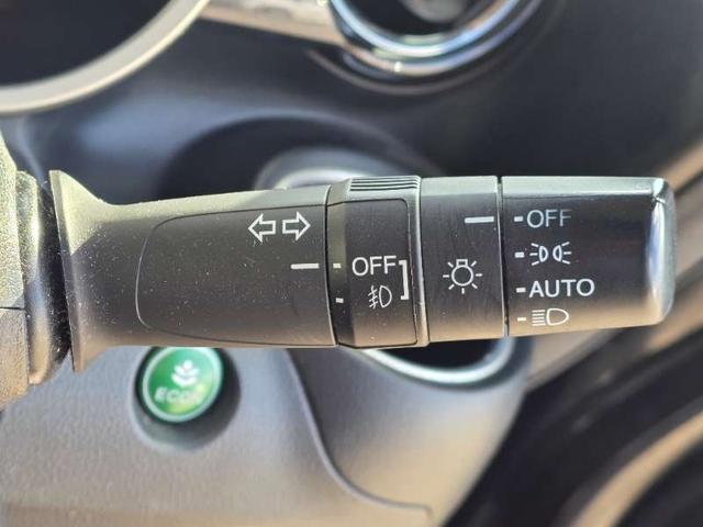 N-BOXカスタム G ターボSSパッケージ メモリーナビ フルセグTV リアカメラ フリップダウンモニター スマートキー HIDヘッドライト 衝突軽減ブレーキ 両側パワスラ Bluetooth 純正15インチアルミ ETC(30枚目)