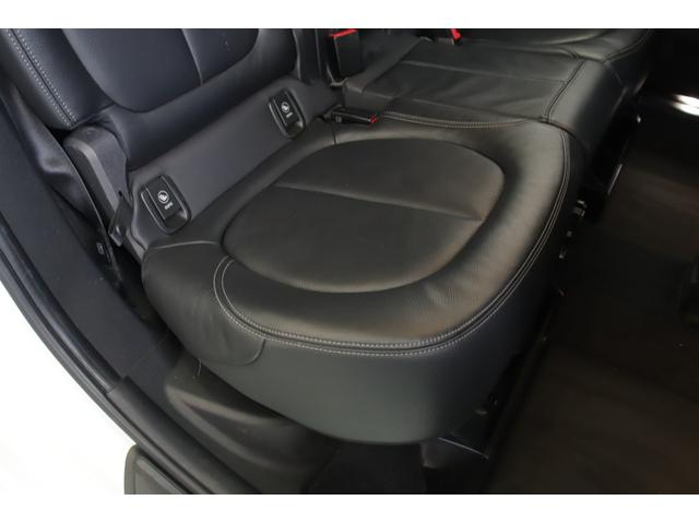 ２シリーズ ２１８ｉグランツアラー　ラグジュアリー　ユーザー様直接買取車両　ディーラー整備記録簿　コンフォートＰＫＧ　ドライビングアシスト　コンフォートアクセス　レザーシート（30枚目）