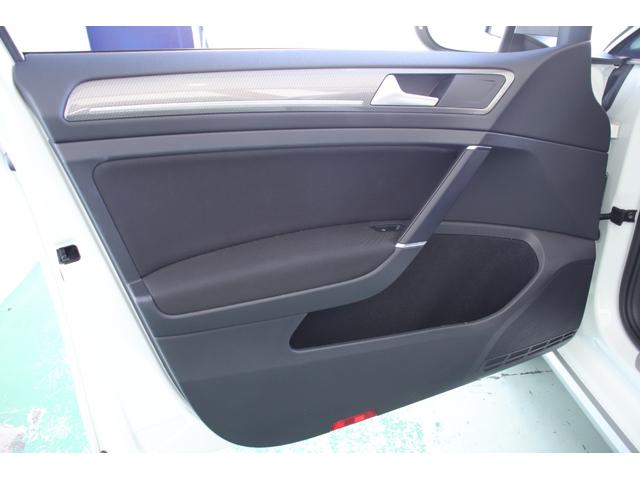 ゴルフオールトラック ＴＳＩ　４モーション　ユーザー様直接買取車両　車検整備付　テクノロジーＰＫＧ　ＤｉｓｃｏｖｅｒＰｒｏナビ　クルーズコントロール　ステアリングヒーター　ＥＴＣ２．０　純正ナビ　バックカメラ（34枚目）